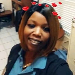 Meet your Posher, Delicia